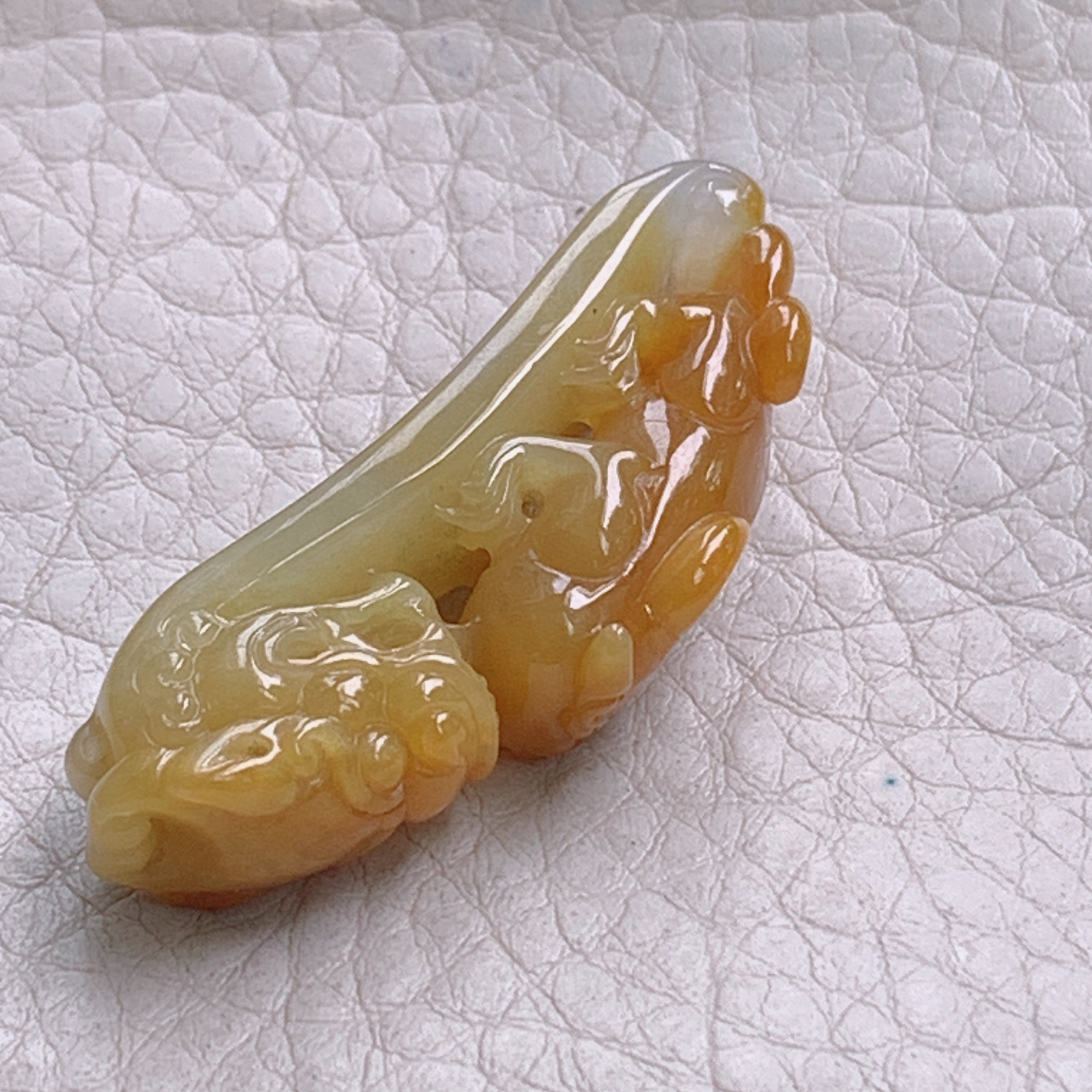 hx实拍42.8*10.8*16天然缅甸翡翠冰黄双貔貅玉手牌 工具招财皮休玉手牌