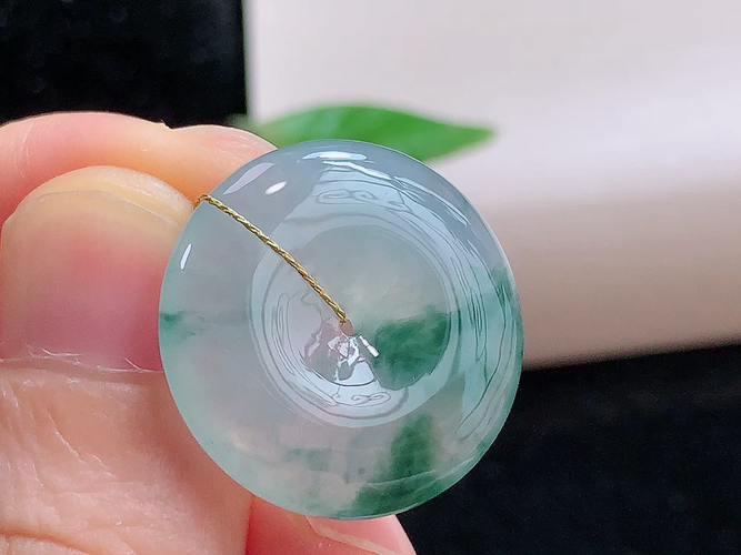平安扣，无裂，尺寸22.7-5.2mm，包A附证书