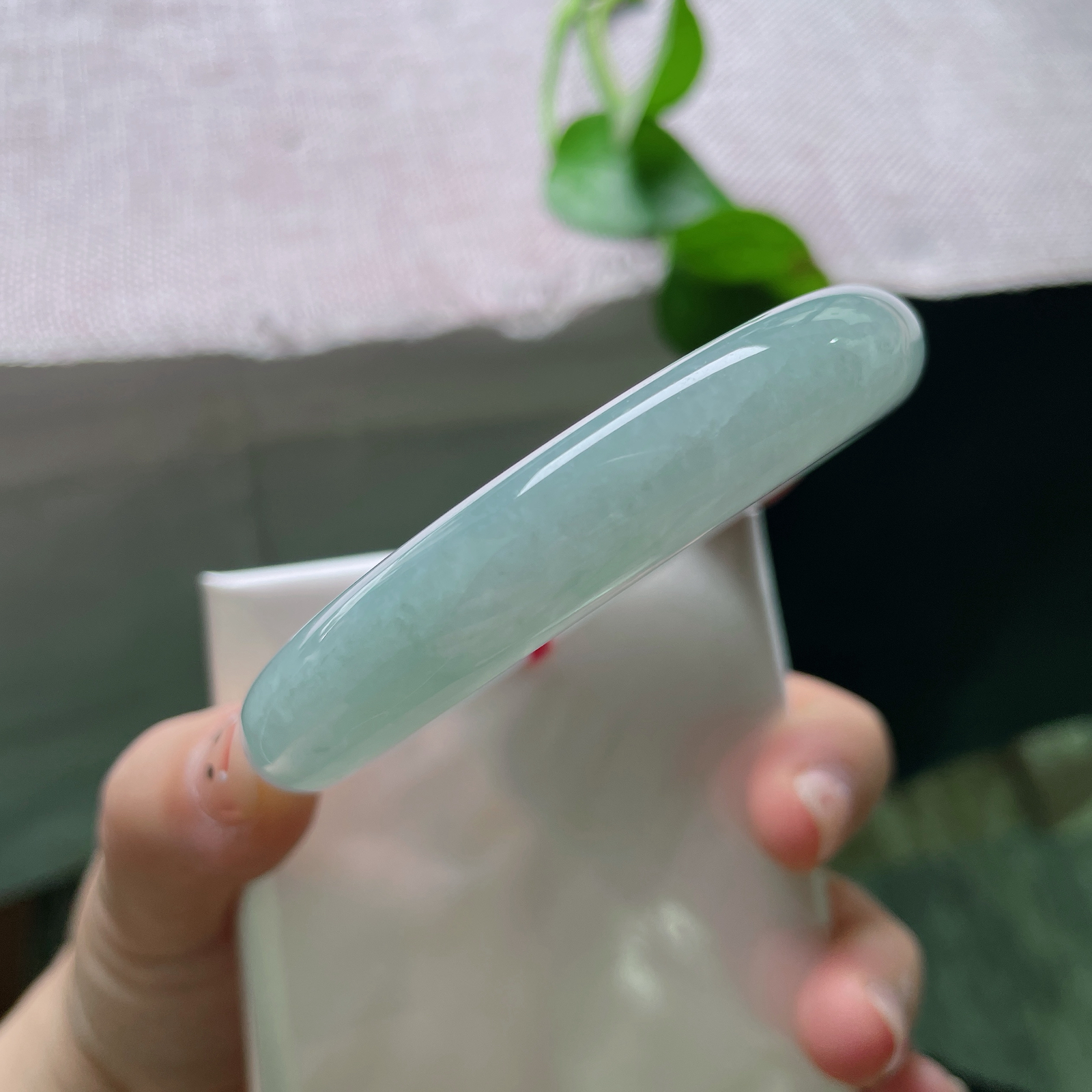 57.8/12/9.0，蓝底正圈，皮纹，冰润通透，清清爽爽自带静谧气质。ss54186a。
