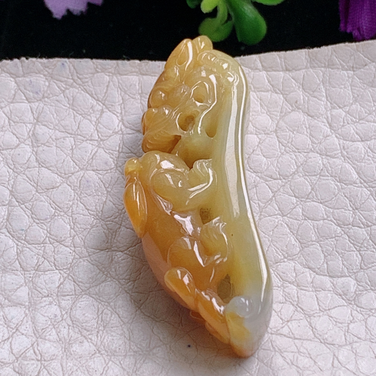 hx实拍42.8*10.8*16天然缅甸翡翠冰黄双貔貅玉手牌 工具招财皮休玉手牌
