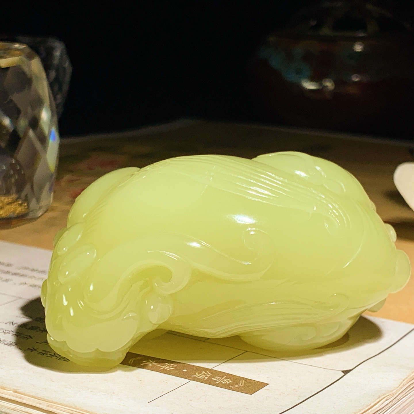 新疆和田玉若羌黄口料招财貔貅把件！尺寸67/38/36重166克。玉质细腻油润。手推出油。品相大气。lt260629
