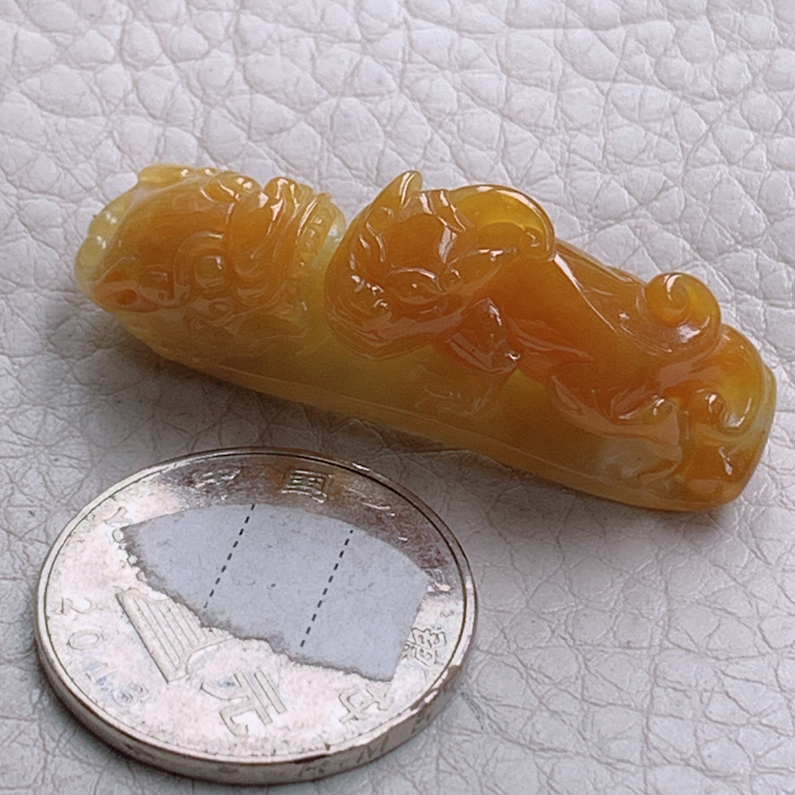 hx实拍42.8*10.8*16天然缅甸翡翠冰黄双貔貅玉手牌 工具招财皮休玉手牌