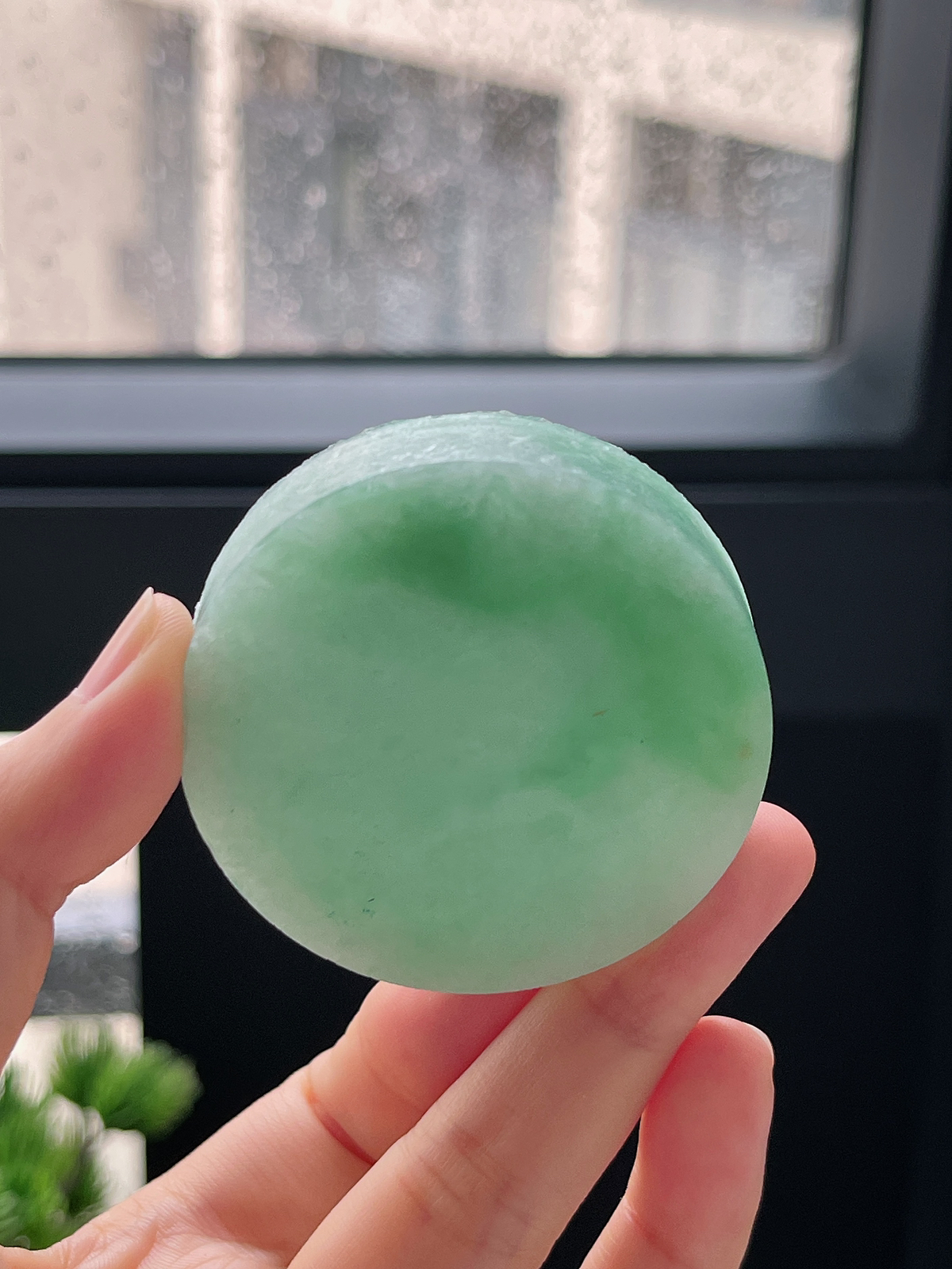 翡翠果绿镯心