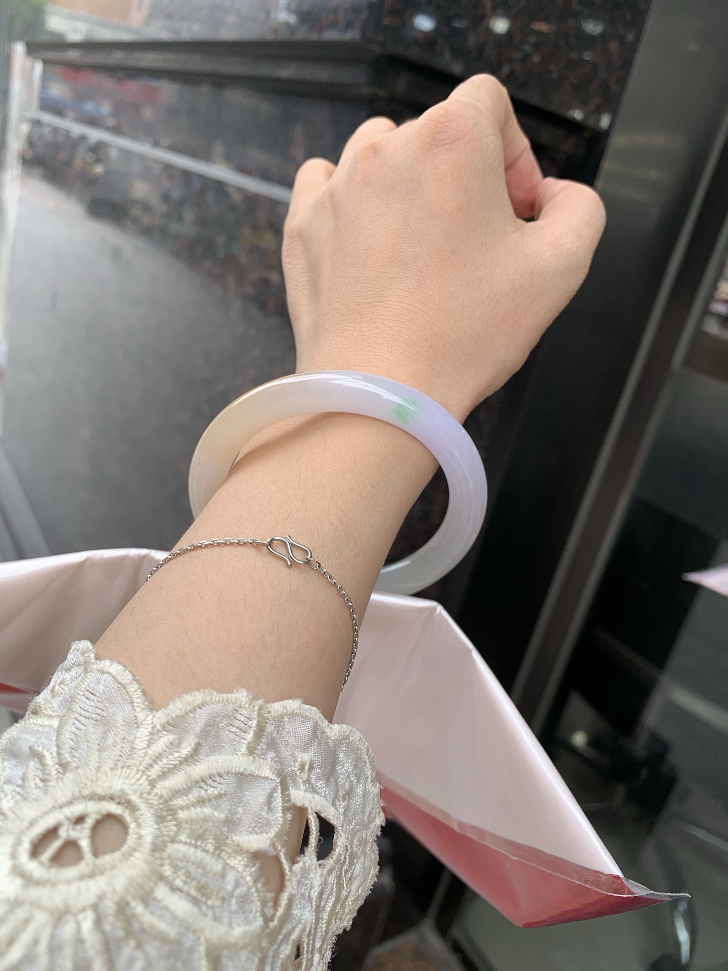 三彩美人条 54.7-8.5-7.9 0629-N1109 打灯棉线，底妆冰润，三彩特色，仿佛彩虹般的色彩，绚丽梦幻，气质清新淡雅，上手靓丽大方。