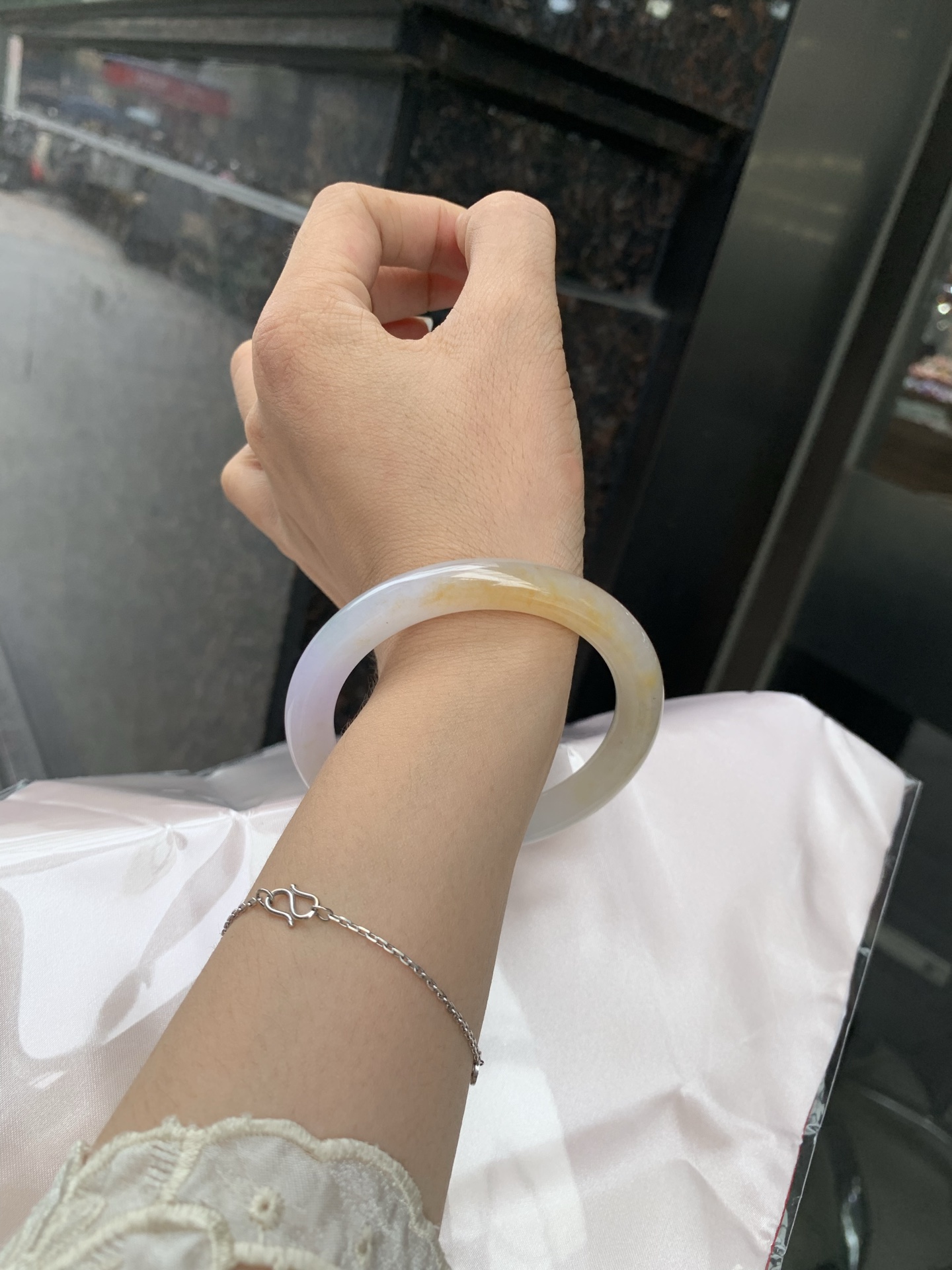 三彩美人条 54.7-8.5-7.9 0629-N1109 打灯棉线，底妆冰润，三彩特色，仿佛彩虹般的色彩，绚丽梦幻，气质清新淡雅，上手靓丽大方。