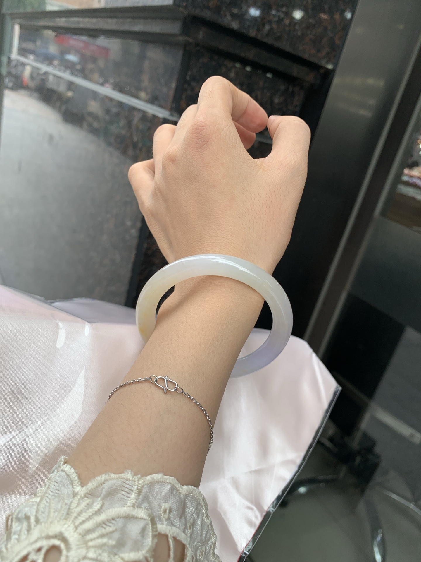三彩美人条 54.7-8.5-7.9 0629-N1109 打灯棉线，底妆冰润，三彩特色，仿佛彩虹般的色彩，绚丽梦幻，气质清新淡雅，上手靓丽大方。