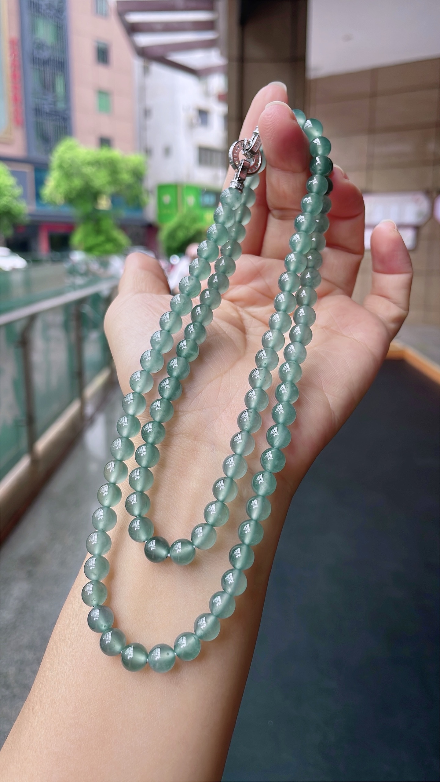 ️ 蓝钢珠链 底色浓郁，颗颗起光 尺寸：6.9，96颗