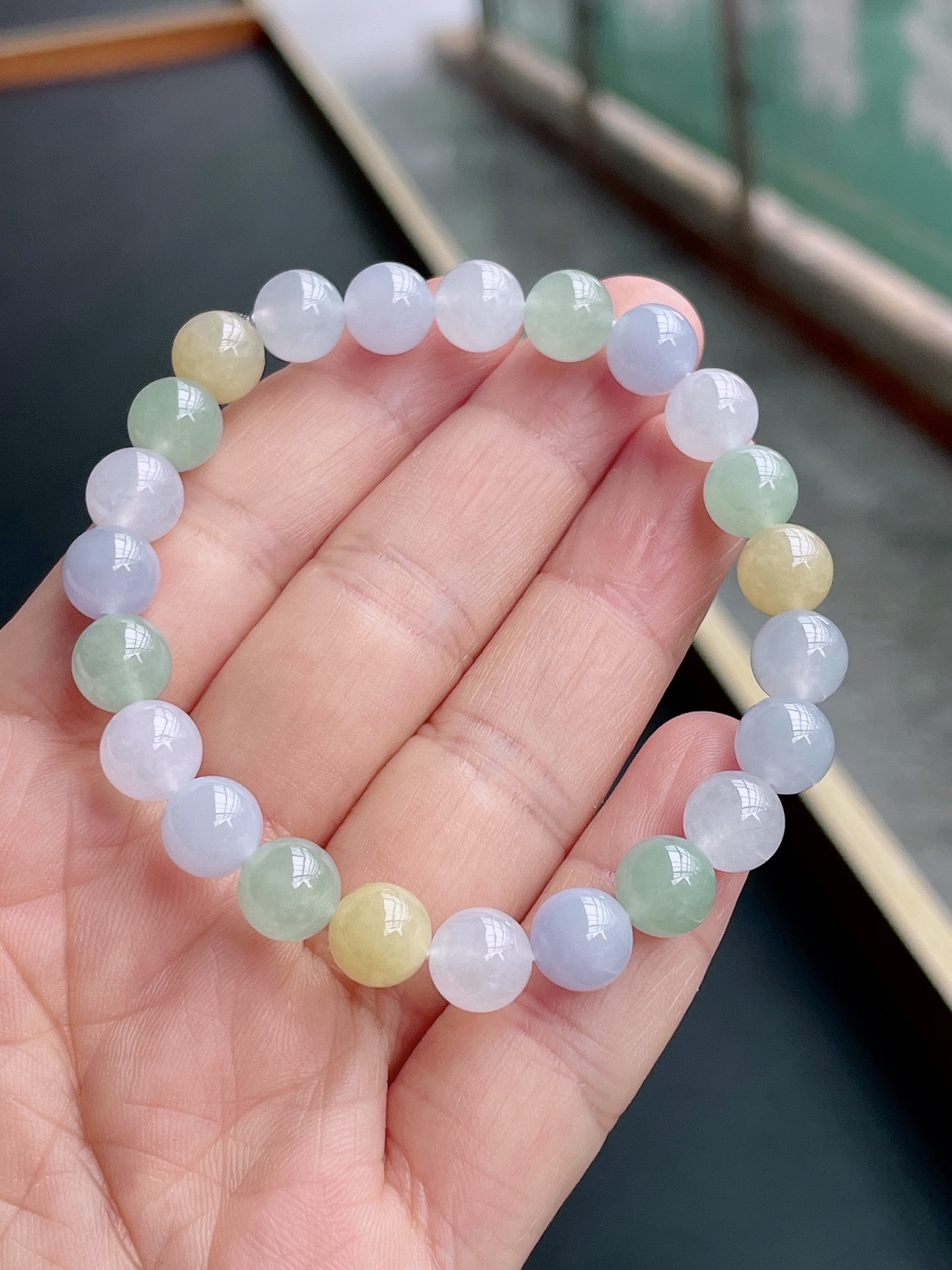 ️ 冰三彩手串 色泽艳丽，珠圆玉润 尺寸：8