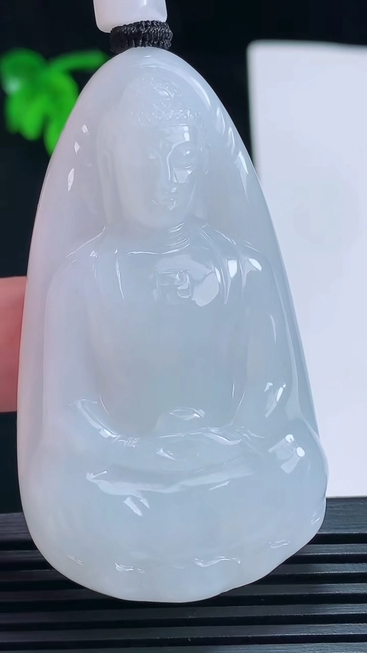 天然A货翡翠紫罗兰大日如来佛吊坠，尺寸60.5-35-11.6 重量:51.11g
7月6日