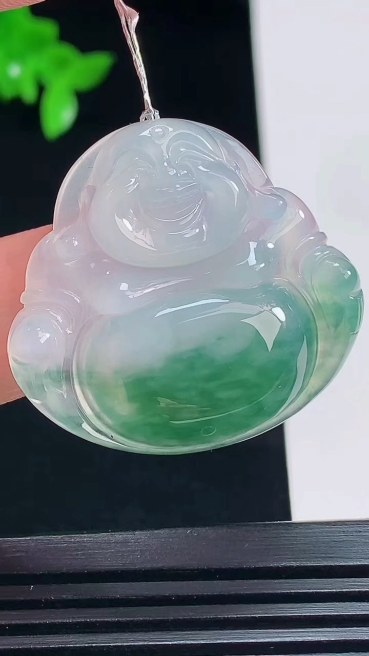 天然A货翡翠冰种飘花佛公吊坠，尺寸31-33.8-5.8 重量:9.05g
7月6日