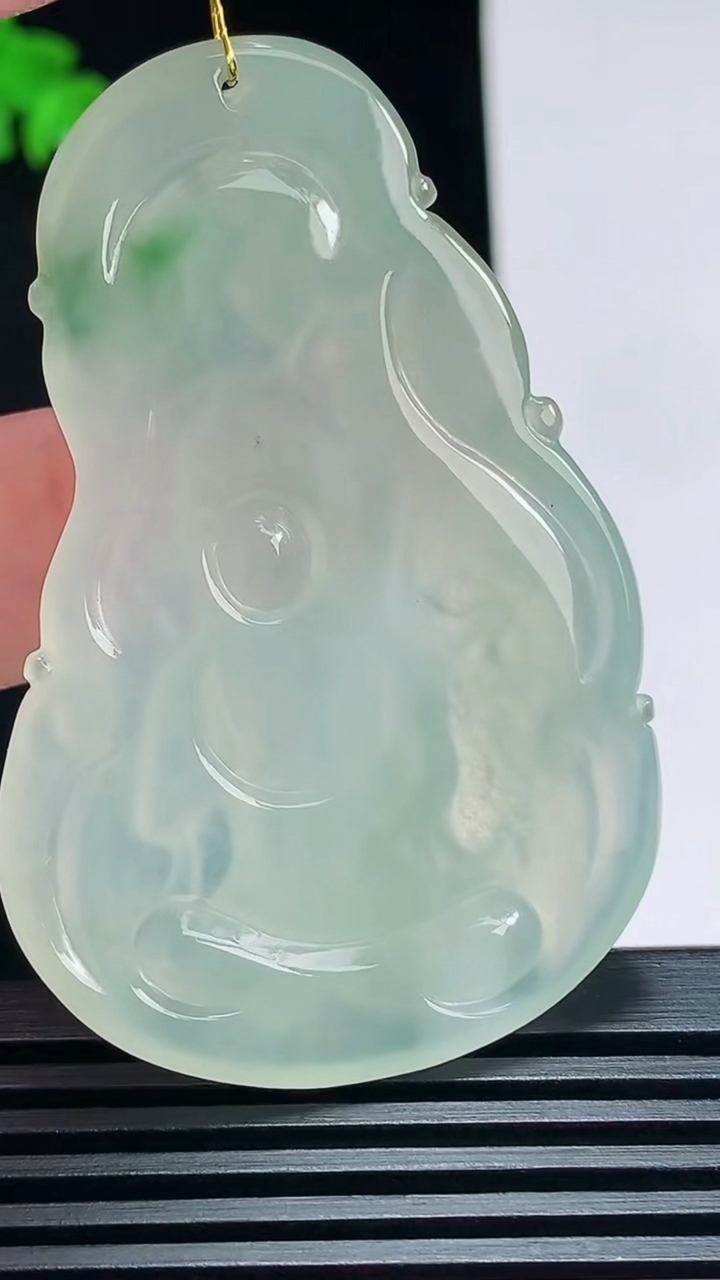 天然A货翡翠虚空藏菩萨吊坠，尺寸57.6-37.6-5.5 重量:21.18g
7月8日