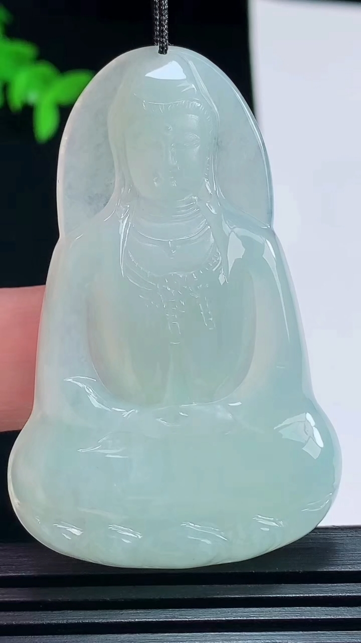天然A货翡翠素衣观音吊坠，尺寸55.5-36-5.5 重量:20.46g
7月8日