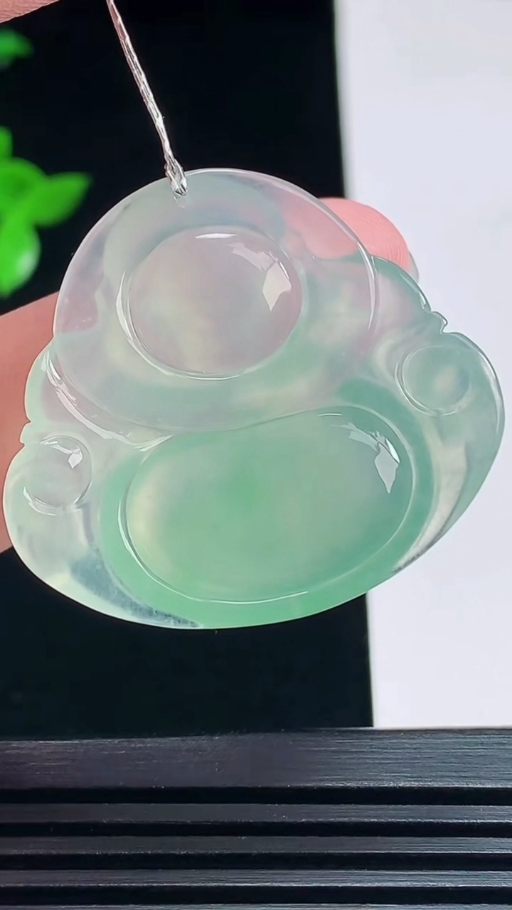 天然A货翡翠佛公吊坠，尺寸32-35.5-5.6 重量:10.70g
7月9日