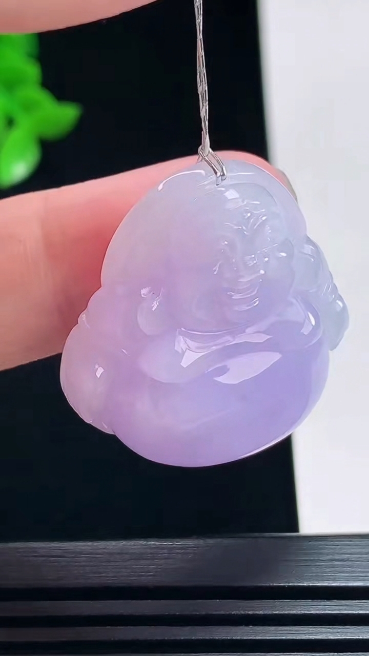天然A货翡翠冰种紫罗兰佛公吊坠，尺寸28.5-28.5-11.6 重量:16.39g
7月12日