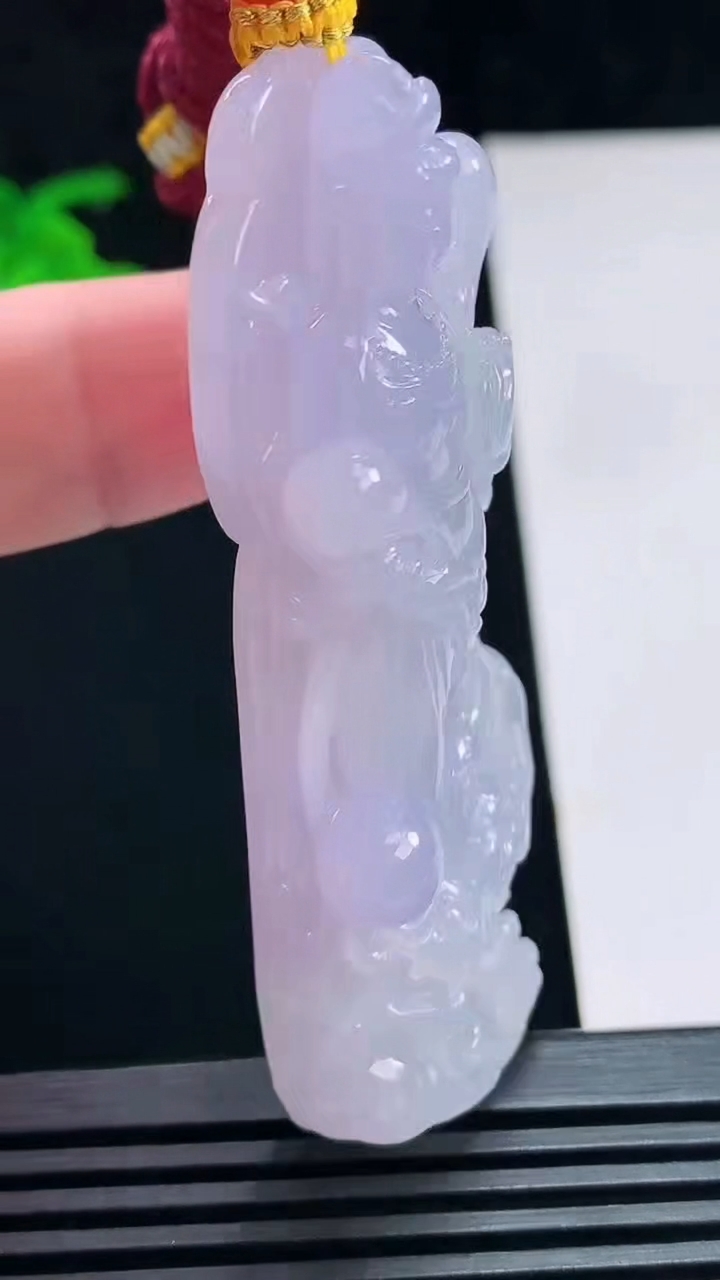 天然A货翡翠种紫罗兰御龙大势至菩萨吊坠，尺寸67-23.5-12.8 重量:41.91g
7月12日