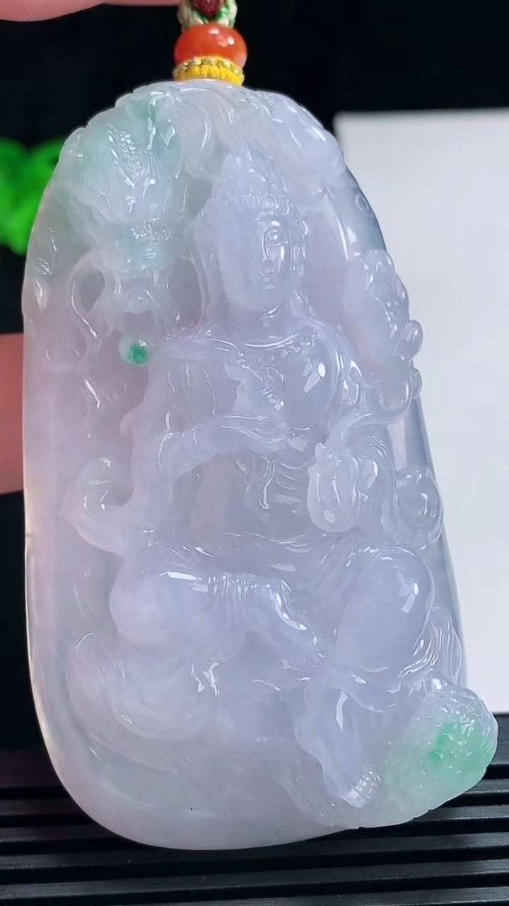 天然A货翡翠种春带彩 紫罗兰祥龙大势至菩萨吊坠，尺寸71-41-12.5 重量:68.84g
7月12日