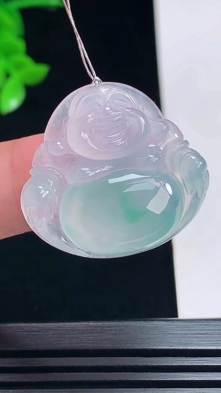 天然A货翡翠种紫罗兰 飘花佛公吊坠，尺寸27-29.6-5.8 重量:7.24g
7月12日