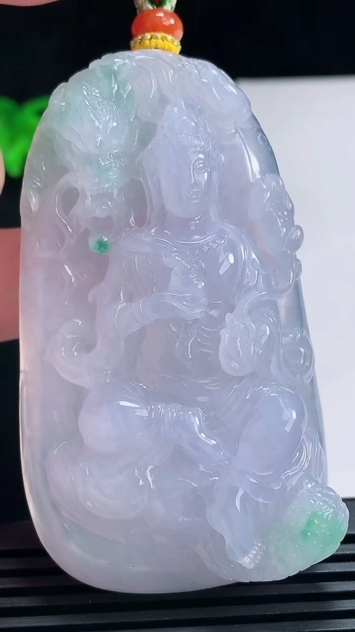 天然A货翡翠种春带彩 紫罗兰祥龙大势至菩萨吊坠，尺寸71-41-12.5 重量:68.84g
7月1