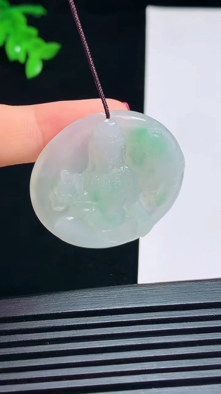 天然A货翡翠普贤菩萨吊坠，尺寸36-5 重量:12.08g
7月15日