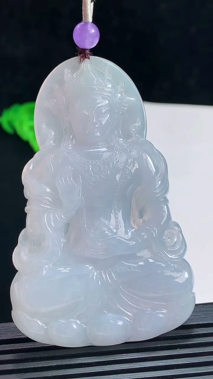 天然A货翡翠紫罗兰度母菩萨吊坠，尺寸69-43-6 重量:34.14g
7月15日