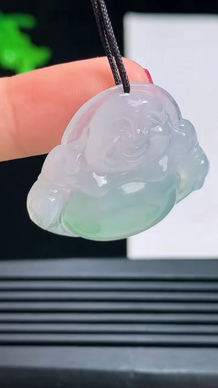 天然A货翡翠佛公吊坠，尺寸27.6-30-5.5 重量:7.18g
7月15日