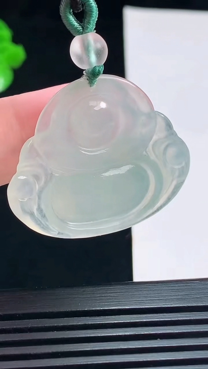天然A货翡翠佛公吊坠，尺寸29-35.5-5 重量:8.31g
7月15日
