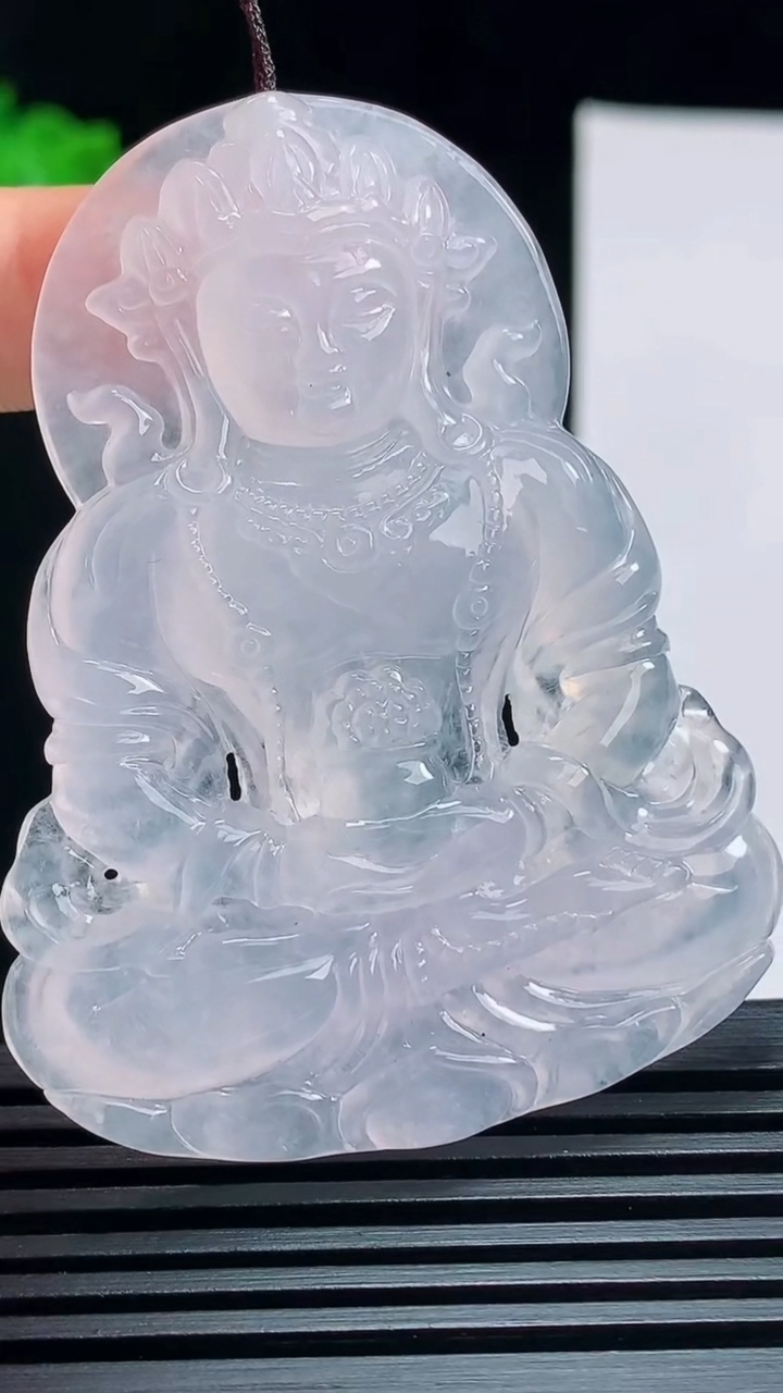 天然A货翡翠种紫罗兰度母菩萨吊坠，尺寸58-45-6.3 重量:26.81g
7月17日