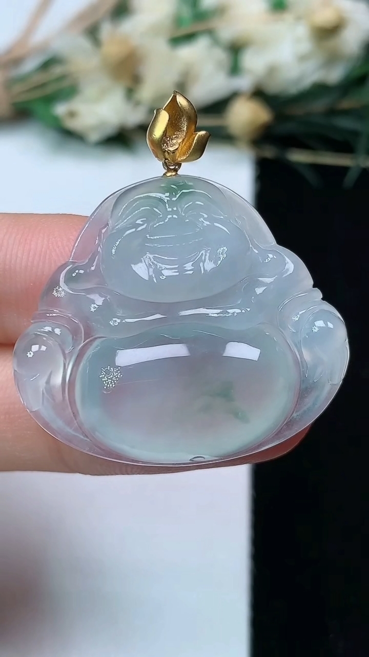 天然A货翡翠飘花佛公吊坠，尺寸26-30.6-5.4，重量:6.95g
7月17日