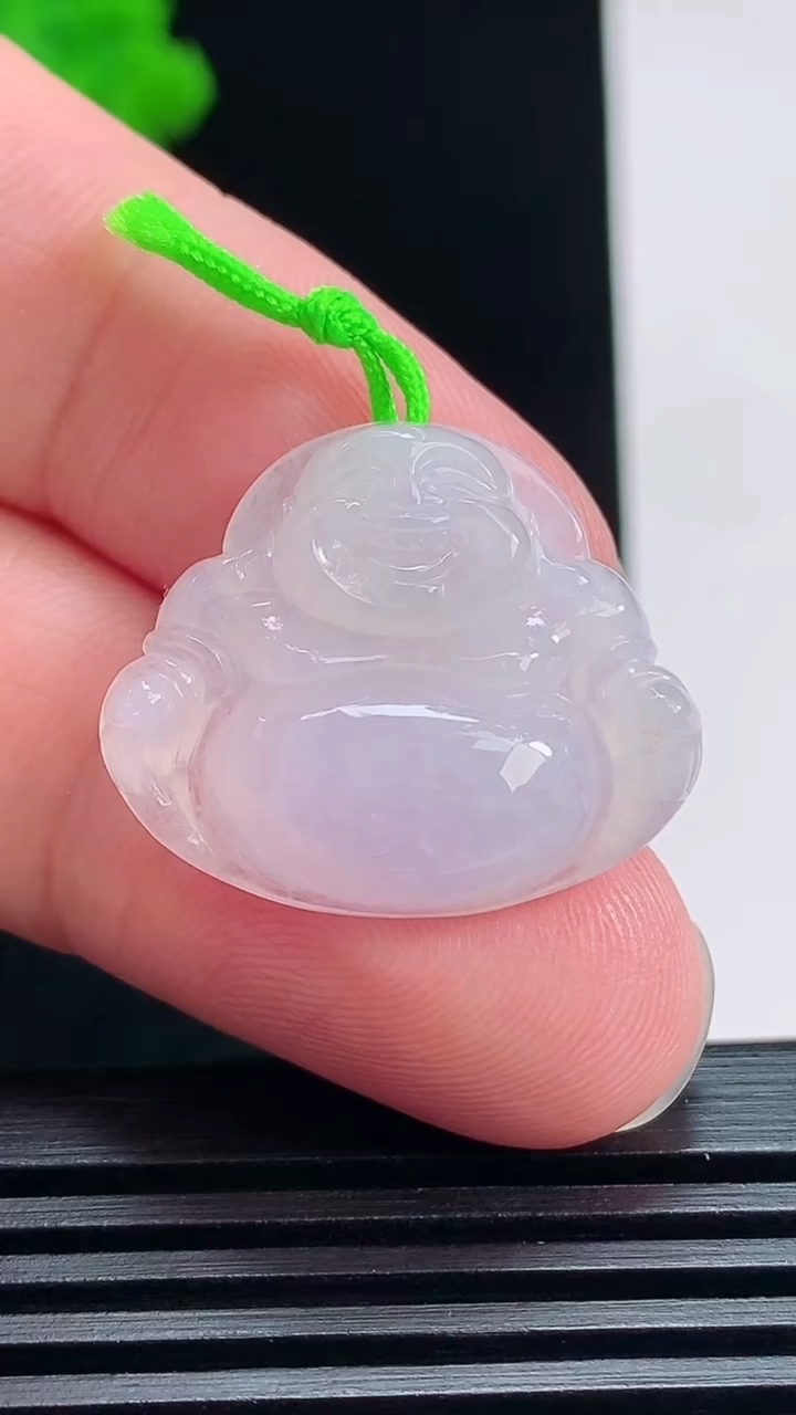 天然A货翡翠紫罗兰佛公吊坠，尺寸21-25-5.5 重量:4.29g
7月18日