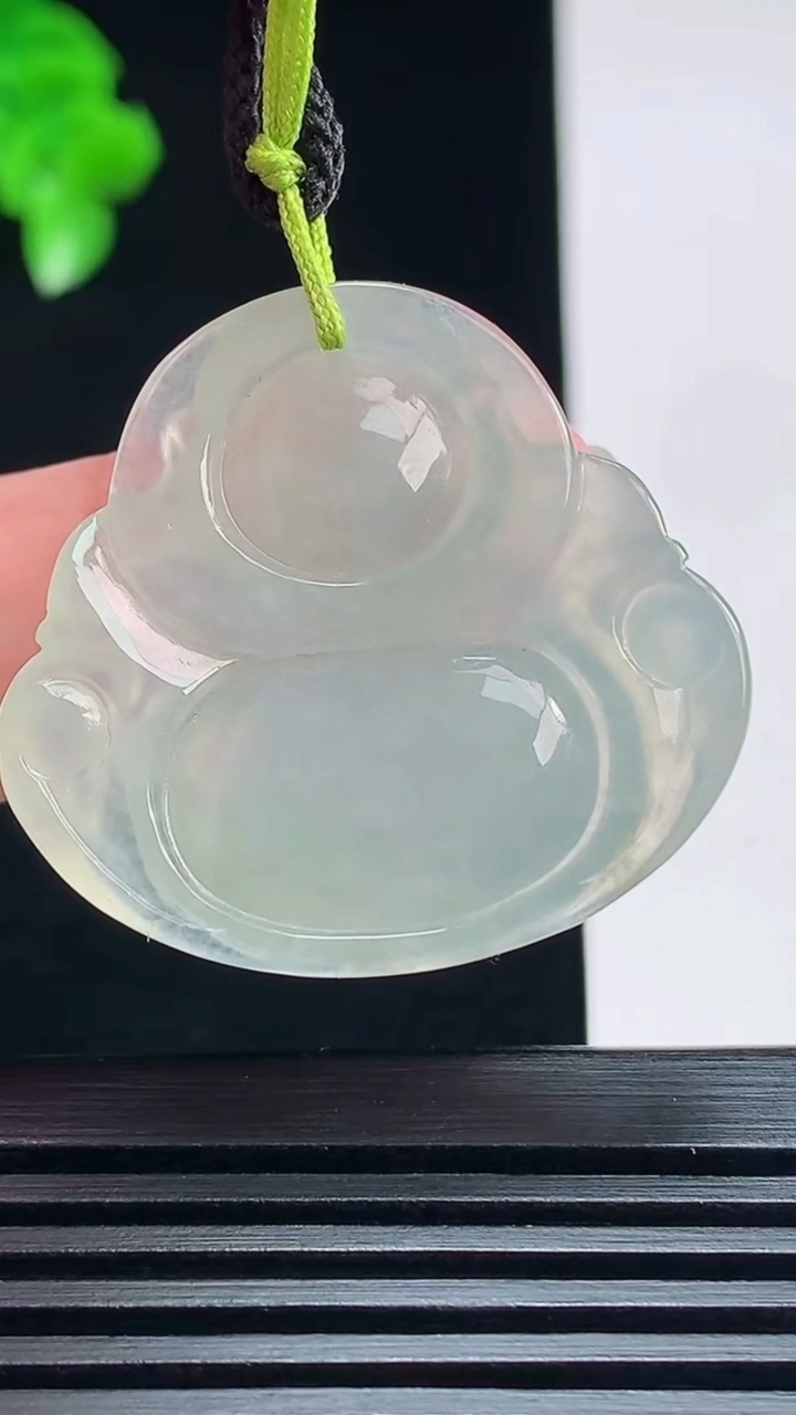 天然A货翡翠佛公吊坠，尺寸30.6-33-6 重量:8.46g
7月18日