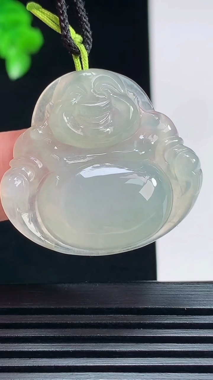 天然A货翡翠佛公吊坠，尺寸30.6-33-6 重量:8.46g
7月18日