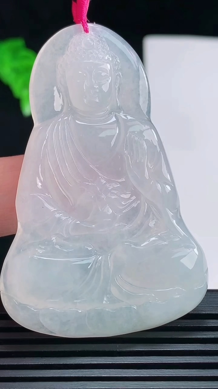 天然A货翡翠阿弥陀佛吊坠，尺寸58.5-39-5 重量:21.26g
7月18日