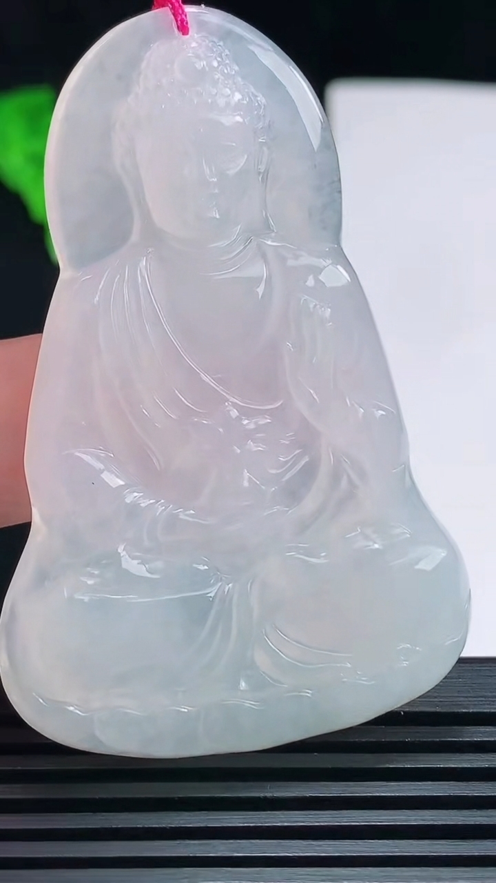 天然A货翡翠阿弥陀佛吊坠，尺寸58.5-39-5 重量:21.26g
7月18日