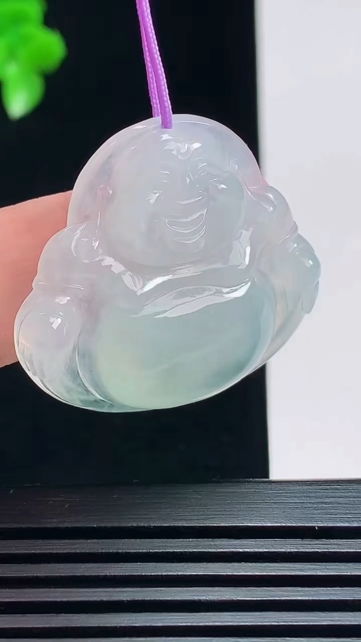 天然A货翡翠佛公吊坠，尺寸31-34-5.5 重量:8.86g
7月18日