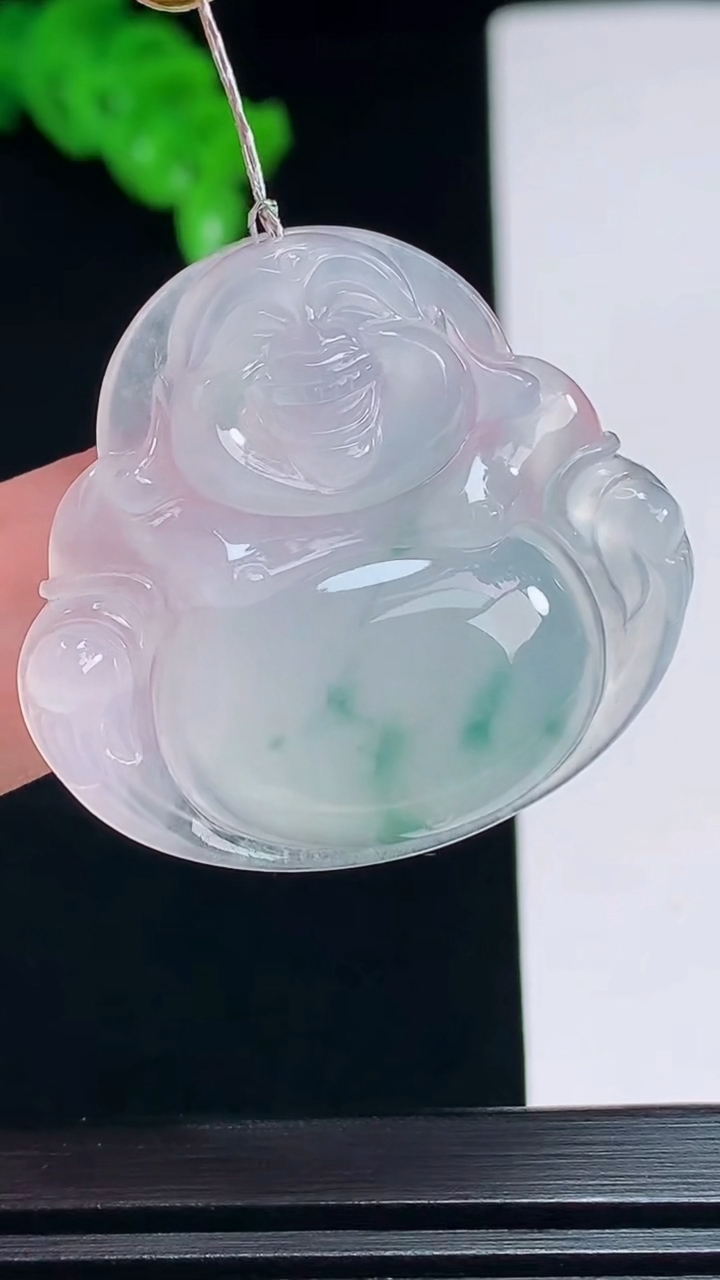 天然A货翡翠种飘花佛公吊坠，尺寸32-35-5.8 重量:9.65g
7月19日