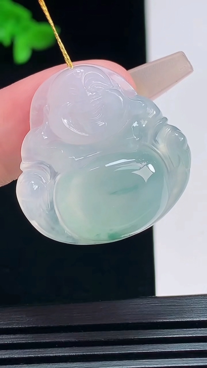 天然A货翡翠冰种飘花佛公吊坠，尺寸28-28-7 重量:8.71g
7月19日
