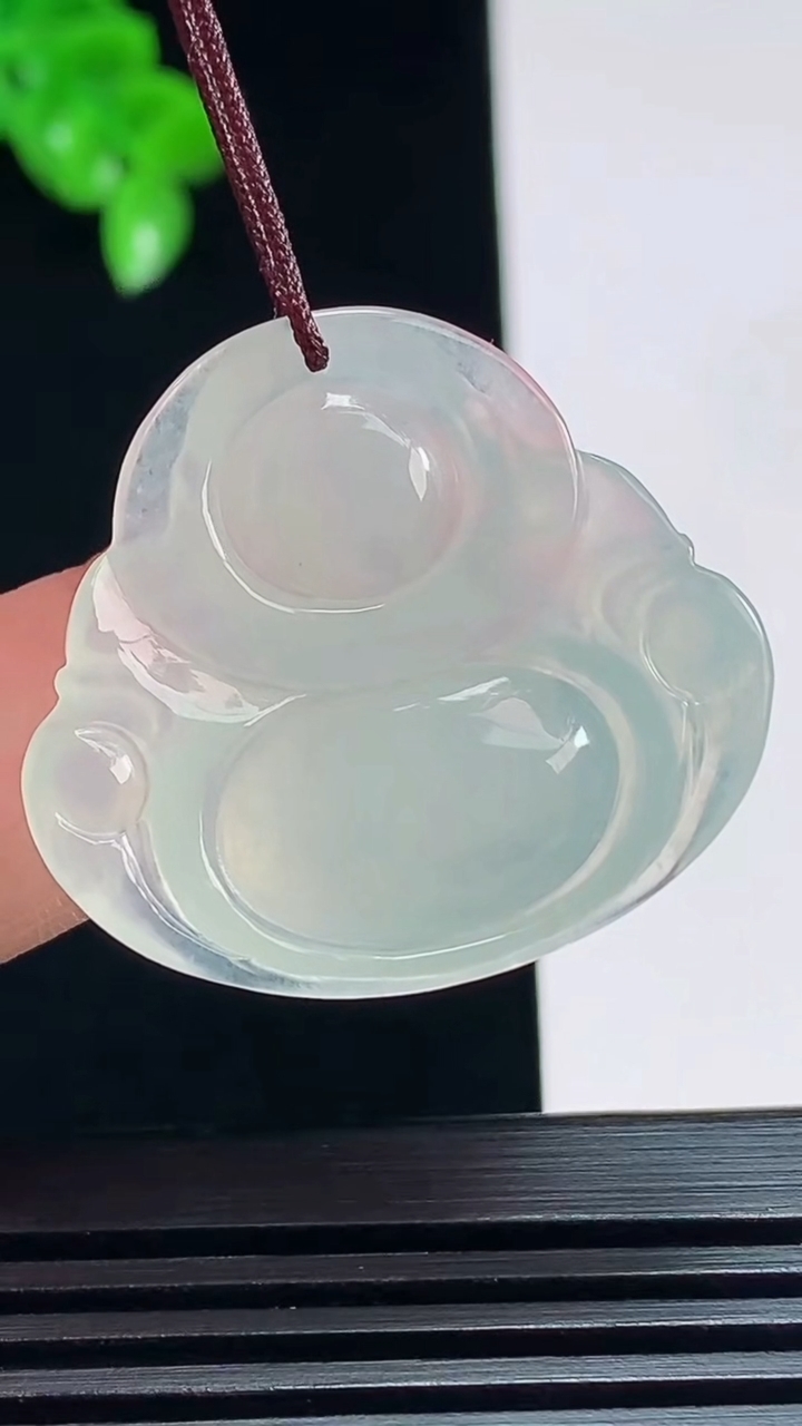 天然A货翡翠佛公吊坠，尺寸29-32-5 重量:6.95g
7月19日