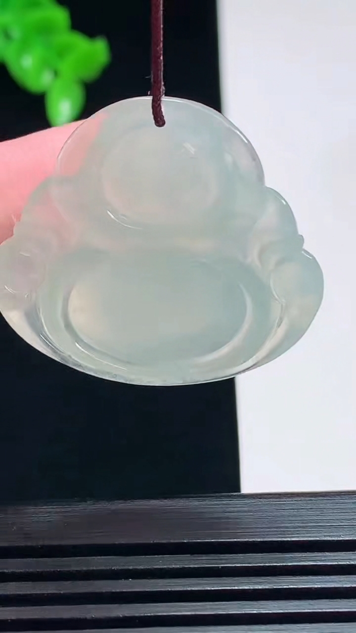 天然A货翡翠佛公吊坠，尺寸29-32-5 重量:6.95g
7月19日