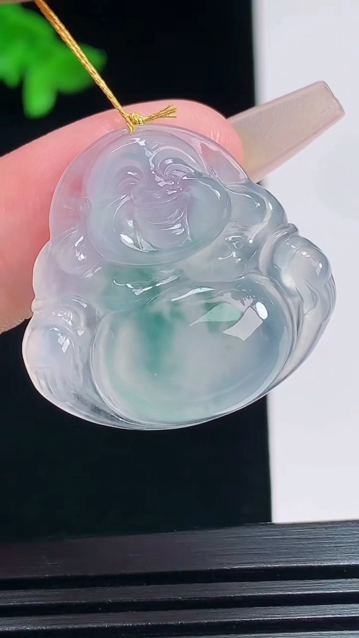 天然A货翡翠种飘花佛公吊坠，尺寸26.5-28-5.5 重量:6.20g
7月19日