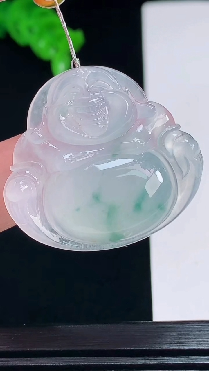 天然A货翡翠种飘花佛公吊坠，尺寸32-35-5.8 重量:9.65g
7月19日