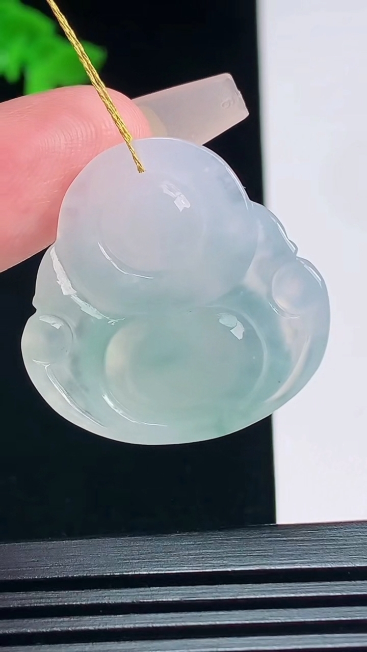 天然A货翡翠冰种飘花佛公吊坠，尺寸28-28-7 重量:8.71g
7月19日