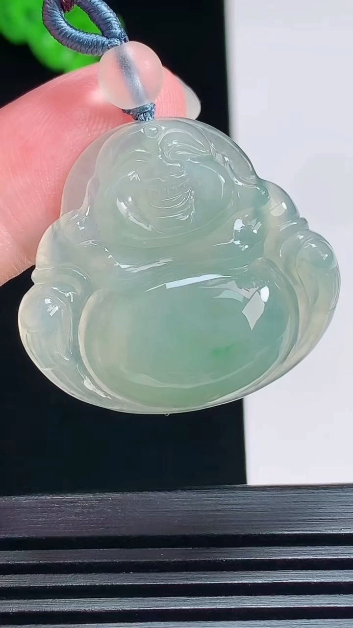 天然A货翡翠佛公吊坠，尺寸28-32-5.5 重量:8.00g
7月19日
