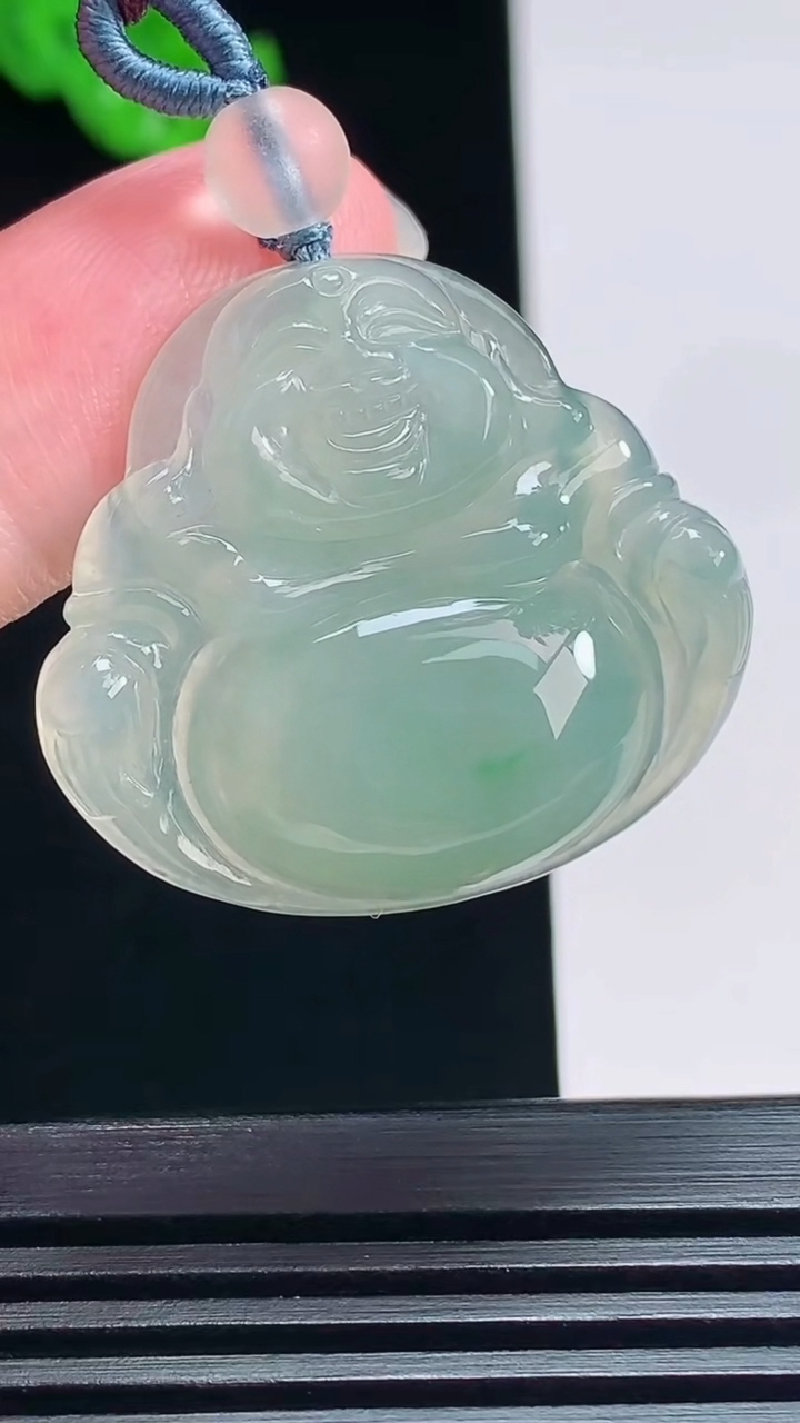 天然A货翡翠佛公吊坠，尺寸28-32-5.5 重量:8.00g
7月19日