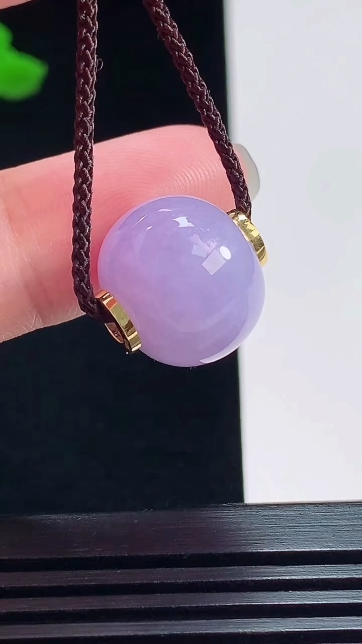 天然A货翡翠18k金紫罗兰路路通吊坠，尺寸15-12.5-15 重量:5.55g
7月20日