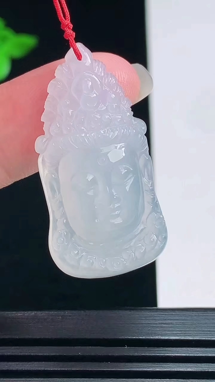 天然A货翡翠观音菩萨吊坠，尺寸35-17-5.2 重量:5.61g
7月21日