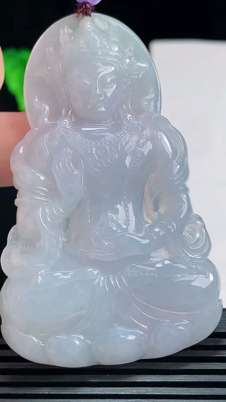 天然A货翡翠紫罗兰度母菩萨吊坠，尺寸69-43.2-6 重量:34.14g
7月23日