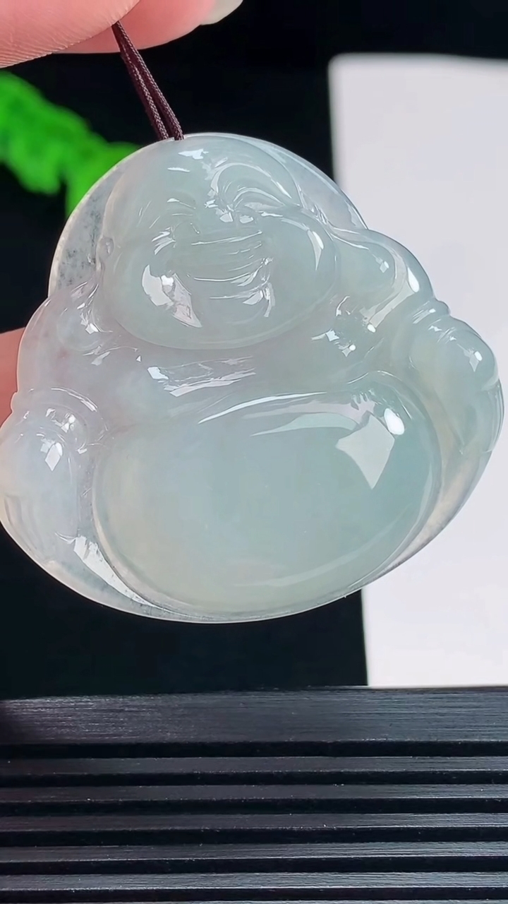 天然A货翡翠佛公吊坠，尺寸38-41-5.5 重量:13.24g
7月23日