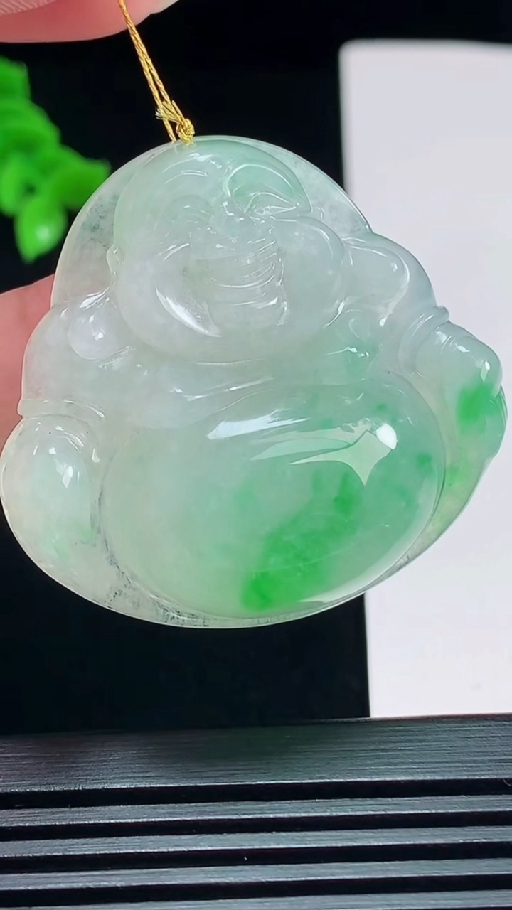 天然A货翡翠佛公吊坠，尺寸39.6-42.5-9.5 重量:24.37g
7月23日
