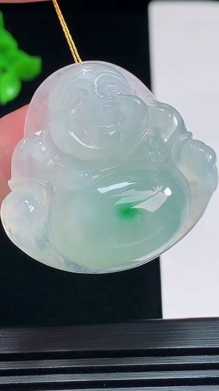 天然A货翡翠佛公吊坠，尺寸35-37.6-9 重量:15.89g
7月23日