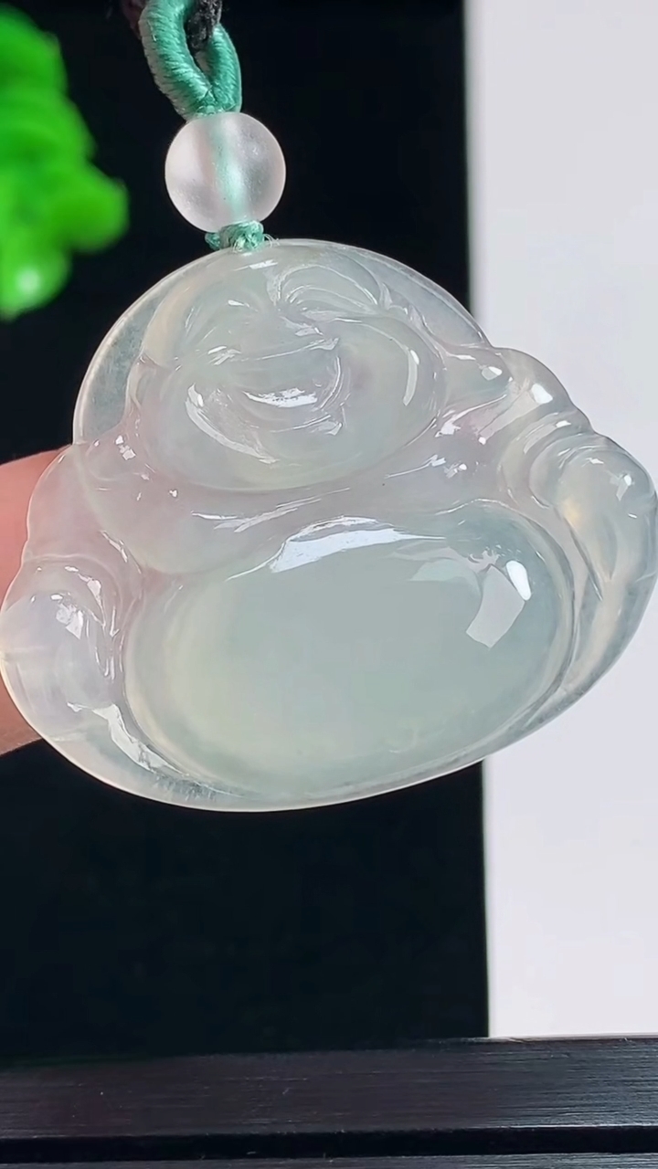 天然A货翡翠佛公吊坠，尺寸29-35.5-5 重量:8.30g
7月23日